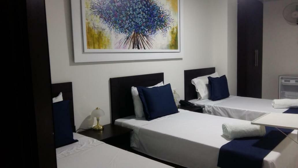 Hotel Giron Plaza מראה חיצוני תמונה